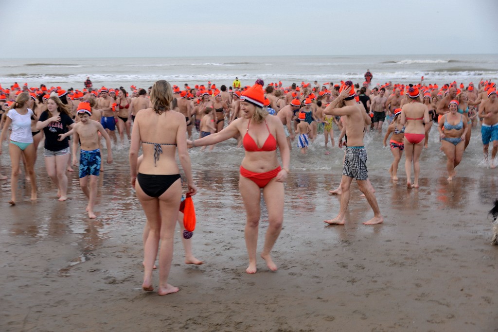 ../Images/Nieuwjaarsduik Nederzandt 2016 067.jpg